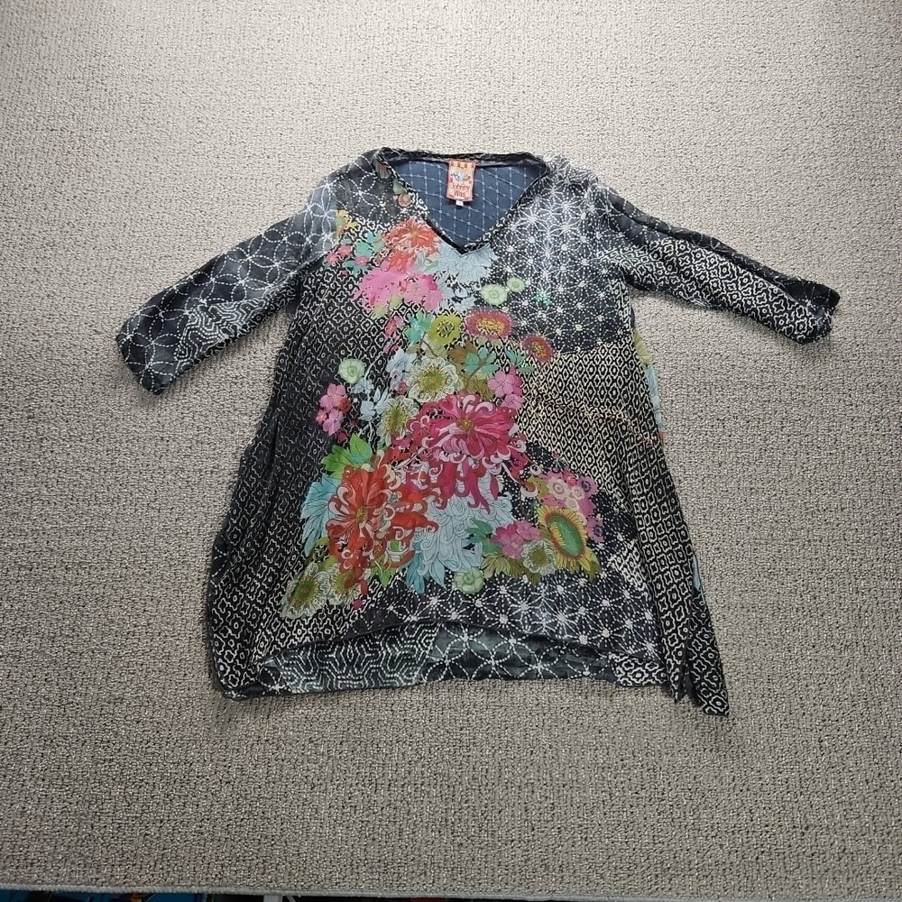 Johnny Was Tunic Womens‎ Small Tani Embroidered Eyelet Floral Print Grey V Neck